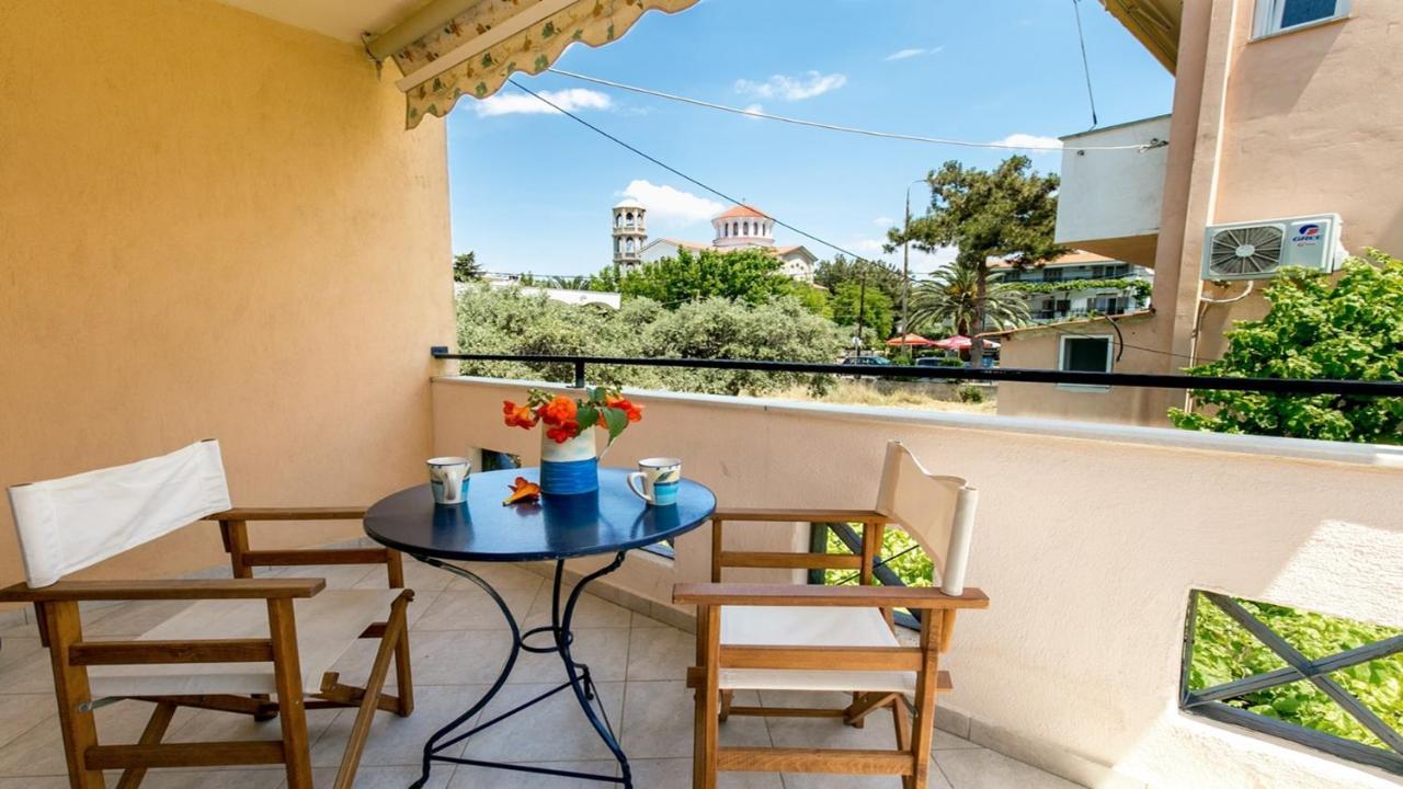Amversa'S House Potos Exterior photo